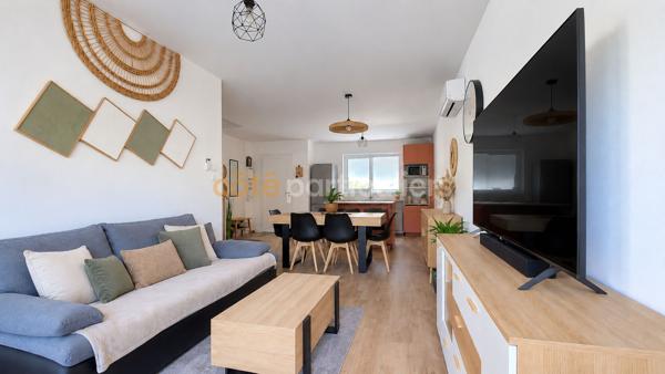 Vente
                Maison72,6 m² - 3 Pièces -
                    LA ROCHE SUR YON (85000)