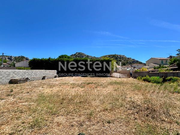 Terrain à bâtir d'une superficie de 775m²