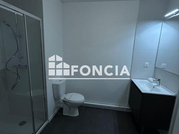 Location Appartement 2 pièces 43.7 m² - 16-18 RUE DU COLONEL TAYLOR Montaigu Vendee 85600