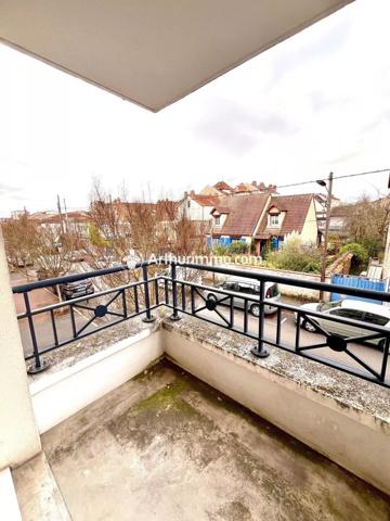 Location Appartement 3 pièces 65 m2 à Corbeil-Essonnes