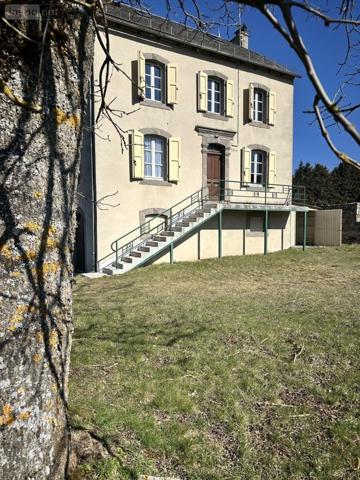 Maison à vendre à Allanche dans le Cantal (15160), ref : 15046-76