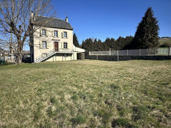 Maison à vendre à Allanche dans le Cantal (15160), ref : 15046-76