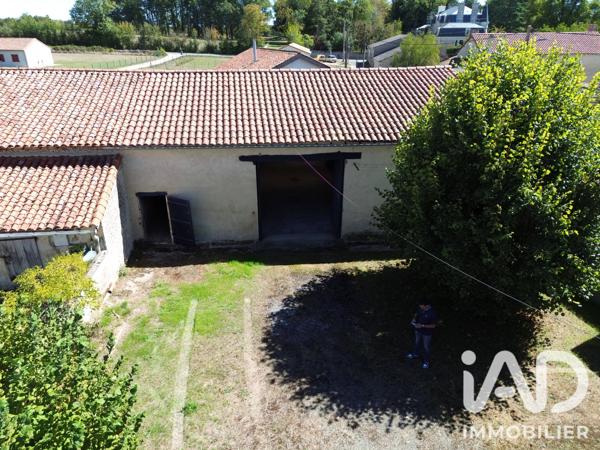 Parking à vendre 180 m² Usson-du-Poitou