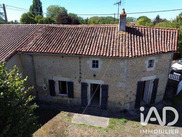 Parking à vendre 180 m² Usson-du-Poitou