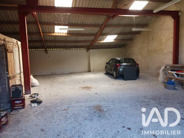 Parking à vendre 180 m² Usson-du-Poitou