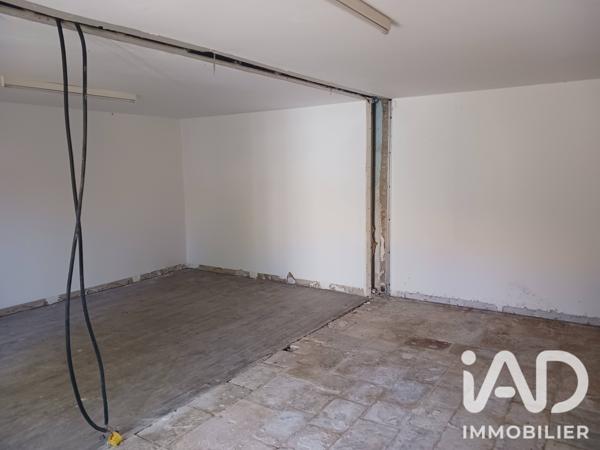 Parking à vendre 180 m² Usson-du-Poitou