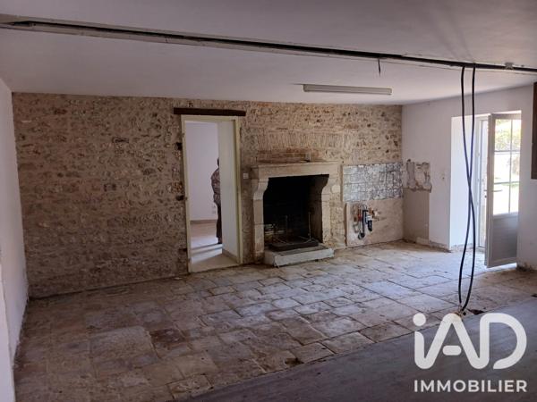 Parking à vendre 180 m² Usson-du-Poitou