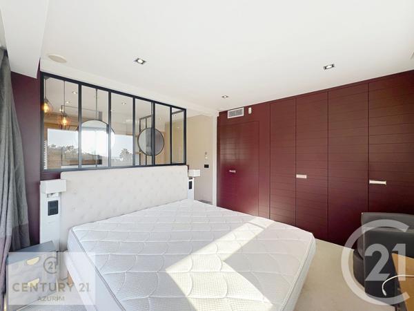 Appartement F5 à vendre  5 pièces - 107,46 m2 LE GOLFE JUAN - 06