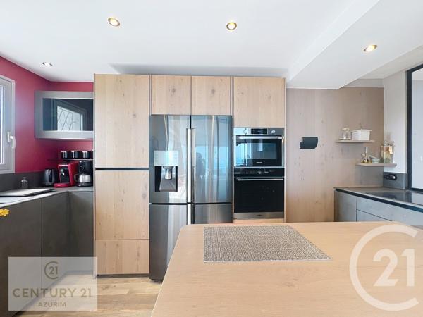 Appartement F5 à vendre  5 pièces - 107,46 m2 LE GOLFE JUAN - 06