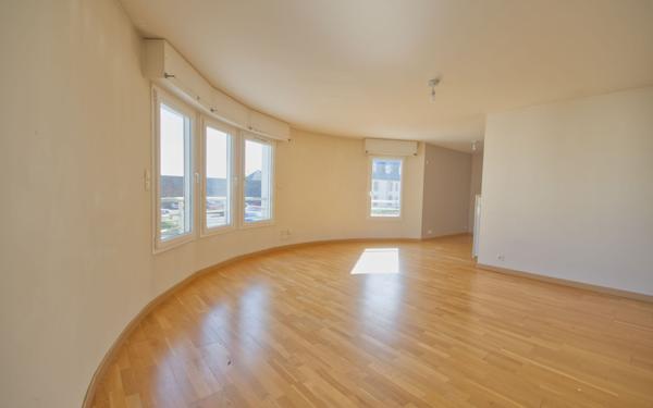 Appartement à vendre    3 pièces • 79 m2 Vannes