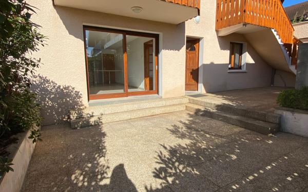 Appartement à louer    2 pièces • 52,16 m2 Reignier-Ésery