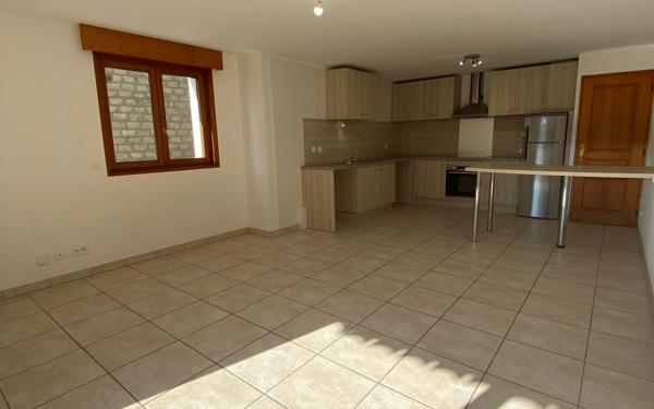 Appartement à louer    2 pièces • 52,16 m2 Reignier-Ésery