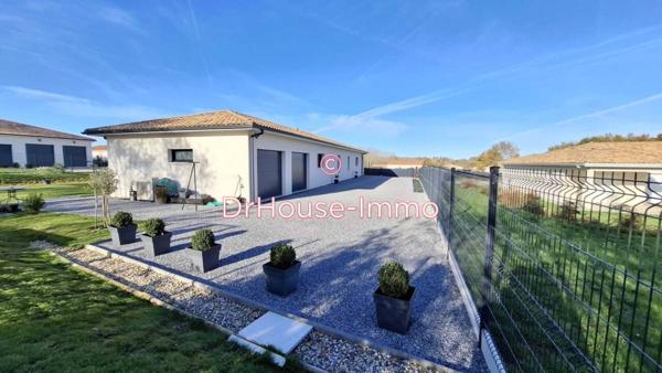 Maison à vendre 5 pièces de 196 m²