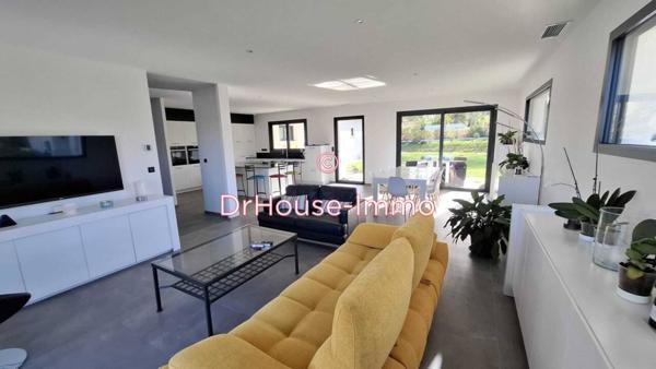 Maison à vendre 5 pièces de 196 m²