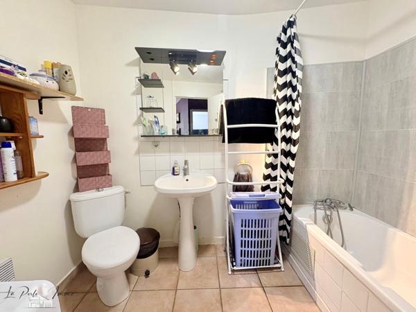 Saint-Hippolyte (66510) Immeuble 1 local commercial + 2 appartements - Saint-Hyppolite