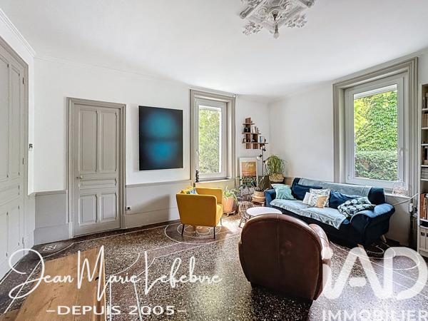 Maison à vendre 7 pièces 175 m² Les Roches-de-Condrieu