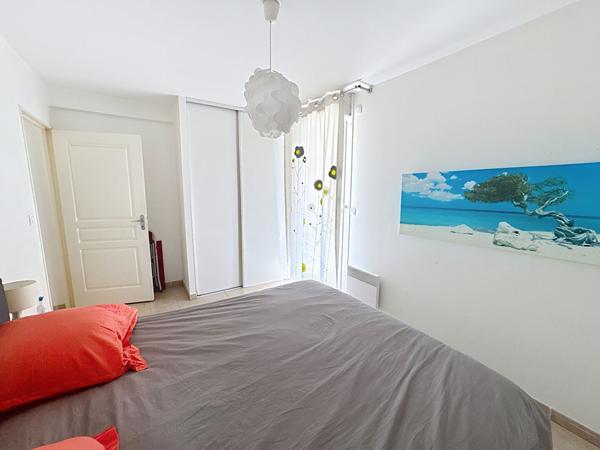 La Seyne Sur Mer - Rez-de-Jardin Appartement 3 pièces de 71.45 m2 + Cave + Garage + Terrasse