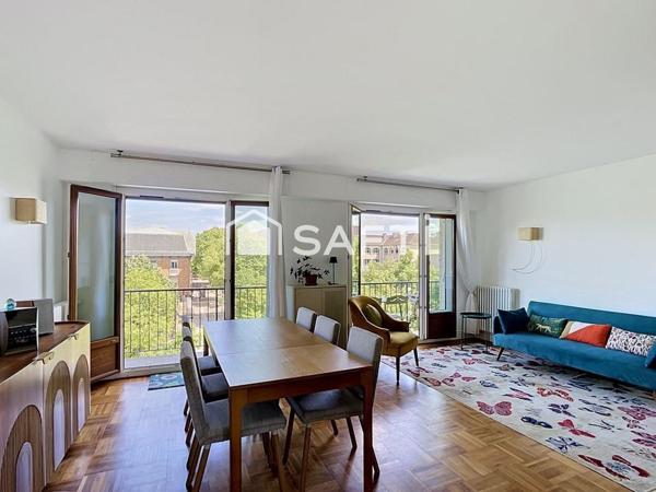 Beau T3 lumineux avec balcon à 8 mn du RER à pied