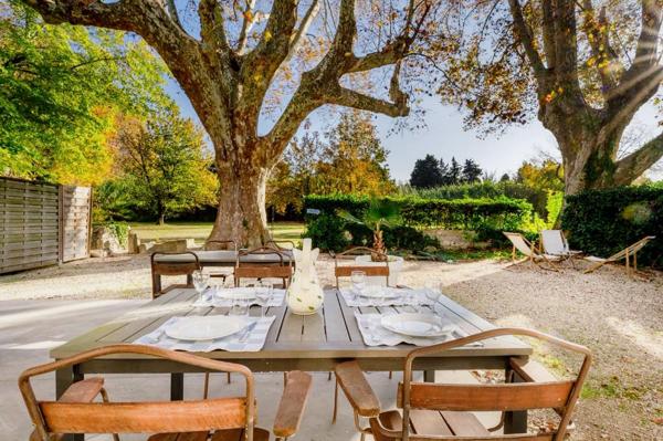 L'Isle-sur-la-Sorgue (84800) Mas de charme entre Luberon et Monts de vaucluse