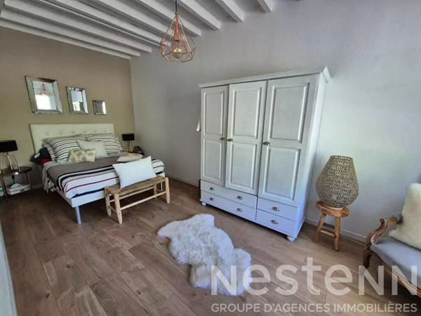 Fermette rénovée années 40 au Mans proche Parc Monod avec 4 chambres, jardin et dépendance