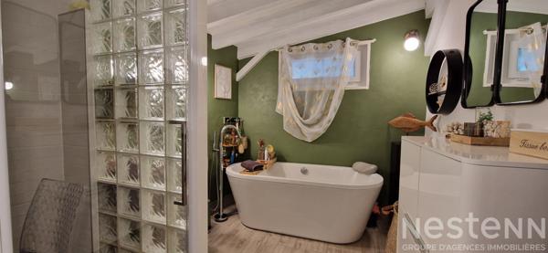 Fermette rénovée années 40 au Mans proche Parc Monod avec 4 chambres, jardin et dépendance