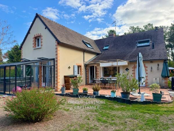 Maison à vendre 8 pièces RIVES DU LOIR EN ANJOU (49)