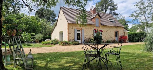 Maison à vendre 8 pièces RIVES DU LOIR EN ANJOU (49)