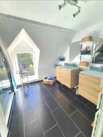 Maison à vendre 8 pièces RIVES DU LOIR EN ANJOU (49)