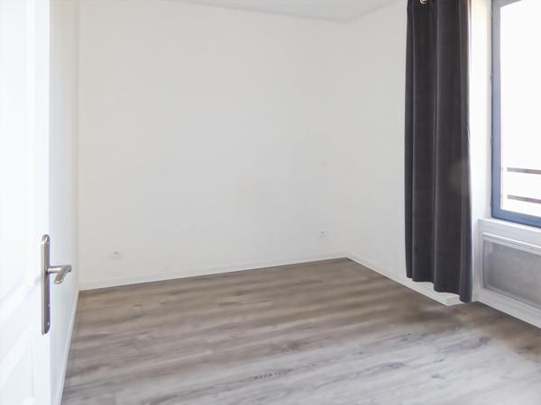 À LOUER - APPARTEMENT - LA FERTE ALAIS