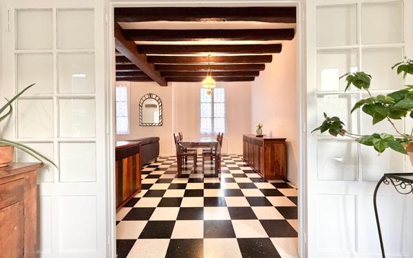 Maison à vendre    6 pièces • 125,40 m2 Gallardon