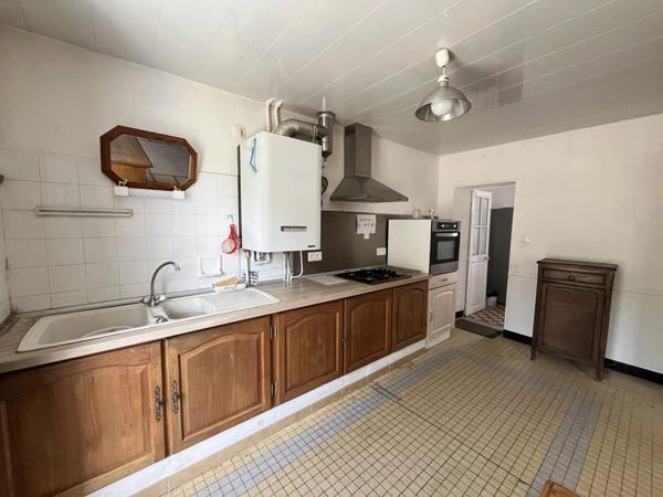 Vente                                                      Maison
                        
                     4 pièces                      75 m2                     à Nevers