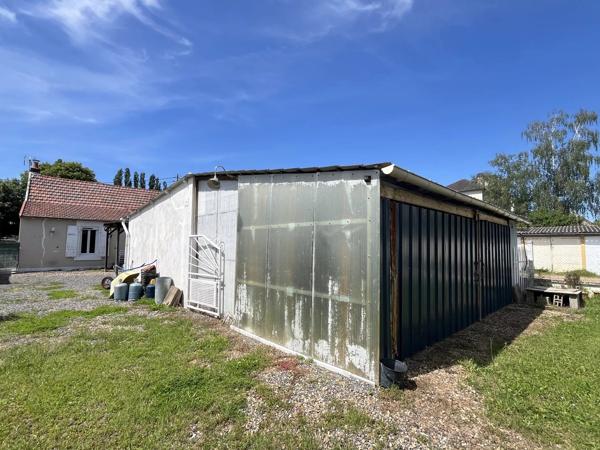 Vente                                                      Maison
                        
                     4 pièces                      75 m2                     à Nevers