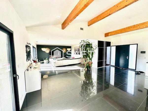 FONSORBES - Maison contemporaine T5 de 198 m2 sur une parcelle de 2500 m2