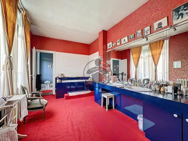 Vente Maison 9 pièces 250 m2 à Saint-Quentin