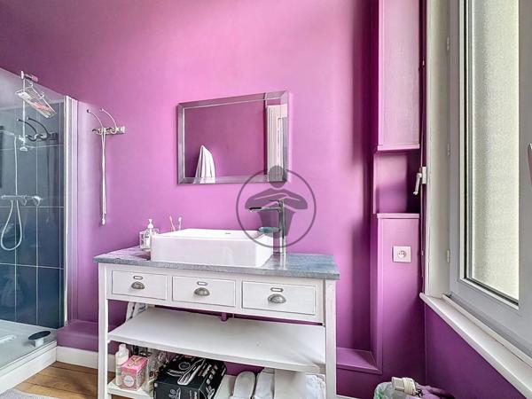 Vente Maison 9 pièces 250 m2 à Saint-Quentin