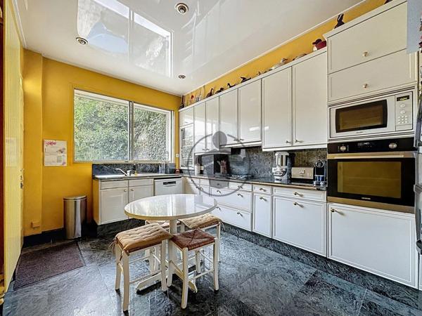 Vente Maison 9 pièces 250 m2 à Saint-Quentin