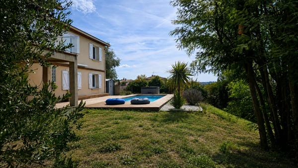 Rouffiac-Tolosan, villa T6 avec piscine