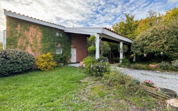 Maison à vendre    6 pièces •  Péchabou