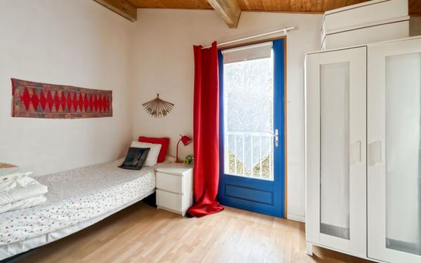 Maison à vendre    6 pièces •  Péchabou