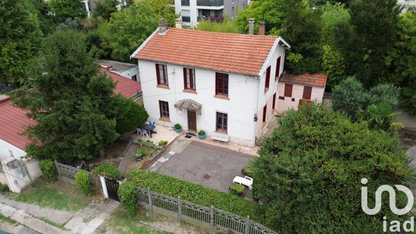 Maison à vendre 8 pièces 130 m² Vénissieux
