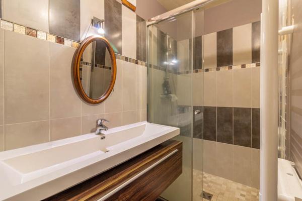 Immeuble Mosnes 10 pièces 180 m2