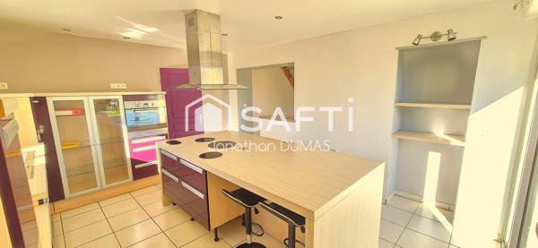 Maison de plain pied 169m² rénovée, jardin arboré, piscine