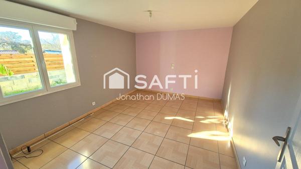 Maison de plain pied 169m² rénovée, jardin arboré, piscine