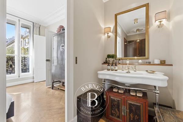 Paris 2ème, Appartement 1 Chambre -  86 m² à vendre