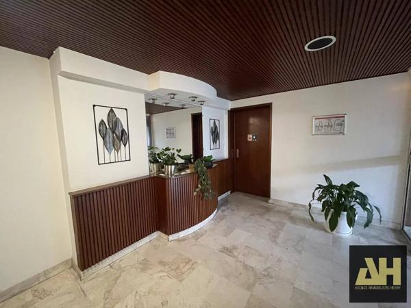 BREST LA CROIX-ROUGE - APPARTEMENT T4 DE 90 m² - GARAGE - ASCENSEUR - BALCON TERRASSE