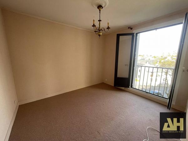 BREST LA CROIX-ROUGE - APPARTEMENT T4 DE 90 m² - GARAGE - ASCENSEUR - BALCON TERRASSE