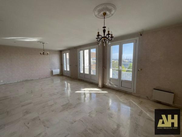 BREST LA CROIX-ROUGE - APPARTEMENT T4 DE 90 m² - GARAGE - ASCENSEUR - BALCON TERRASSE
