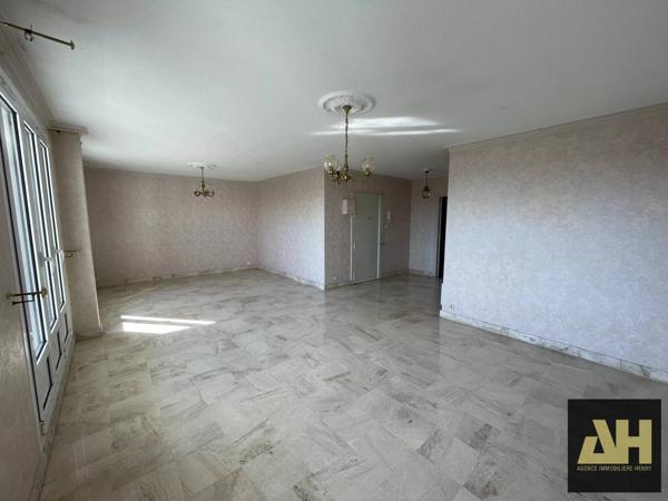 BREST LA CROIX-ROUGE - APPARTEMENT T4 DE 90 m² - GARAGE - ASCENSEUR - BALCON TERRASSE