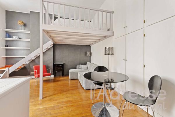 Grand studio avec mezzanine ! 3m50 de HSP !