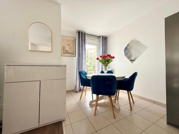 T3 RÉCENT – TERRASSE SUD-OUEST – PARKING BOXABLE – GARE PIED D'IMMEUBLE